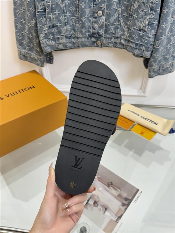 20251128184544841 210